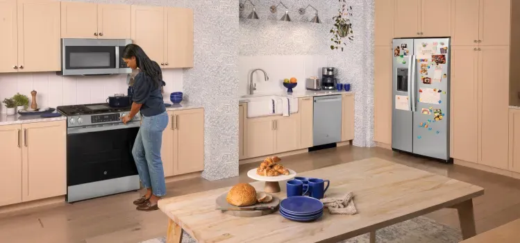 ge-range-woman-cooking